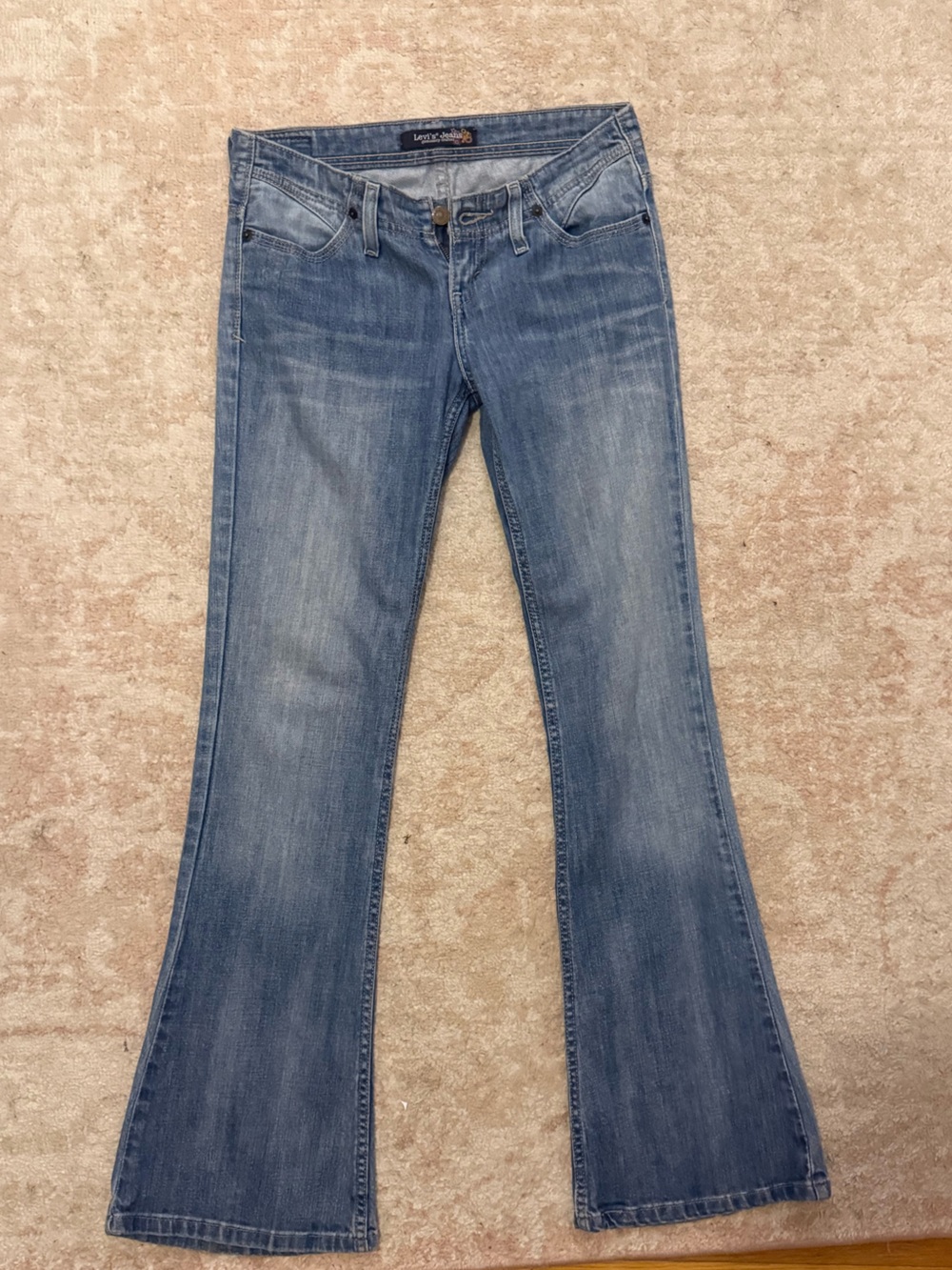 Vintage Y2K Levi's Women's embroidered jeans (bootcut) size 1 - Picture 3 of 6